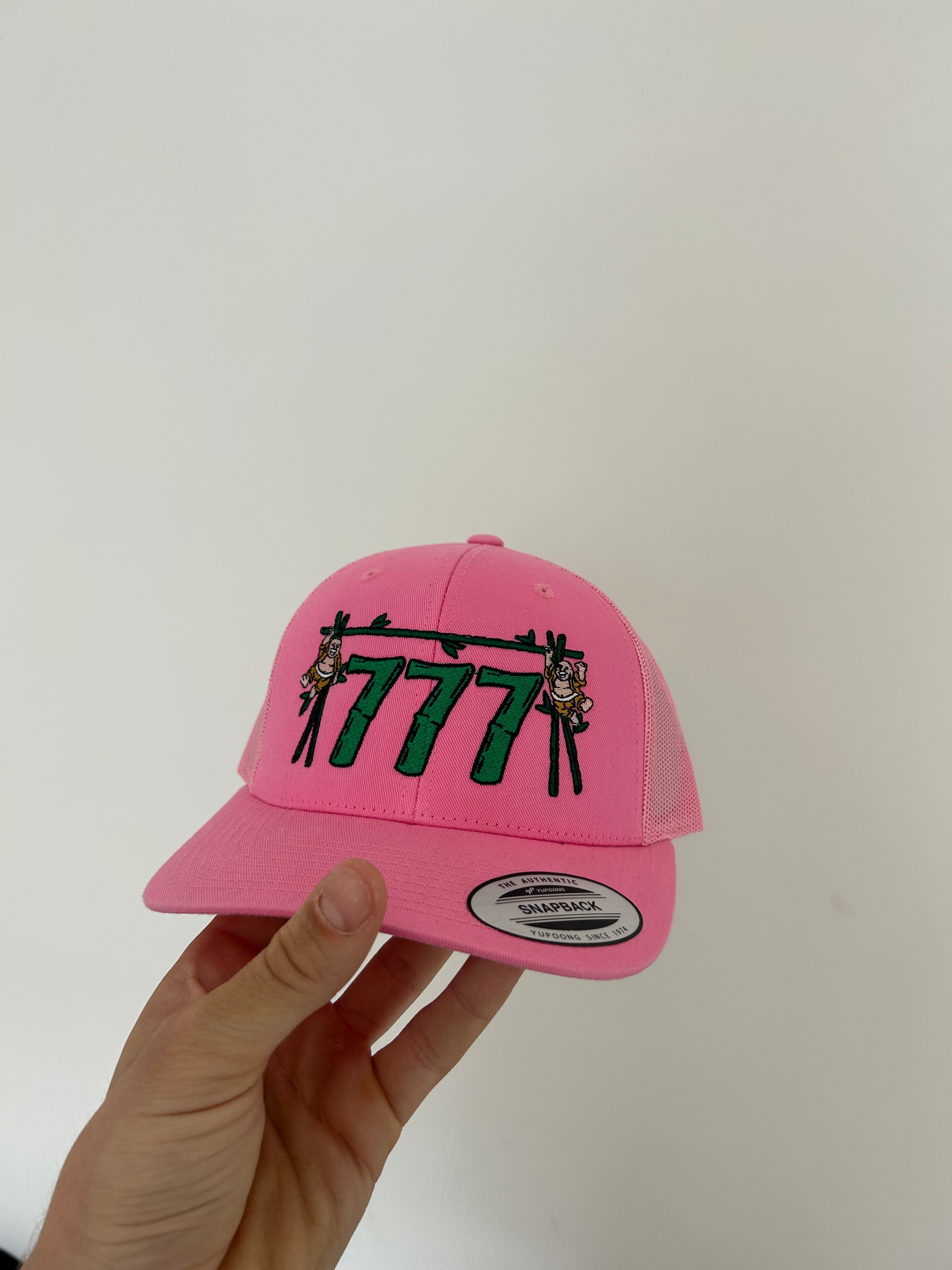 Lucky hat pink